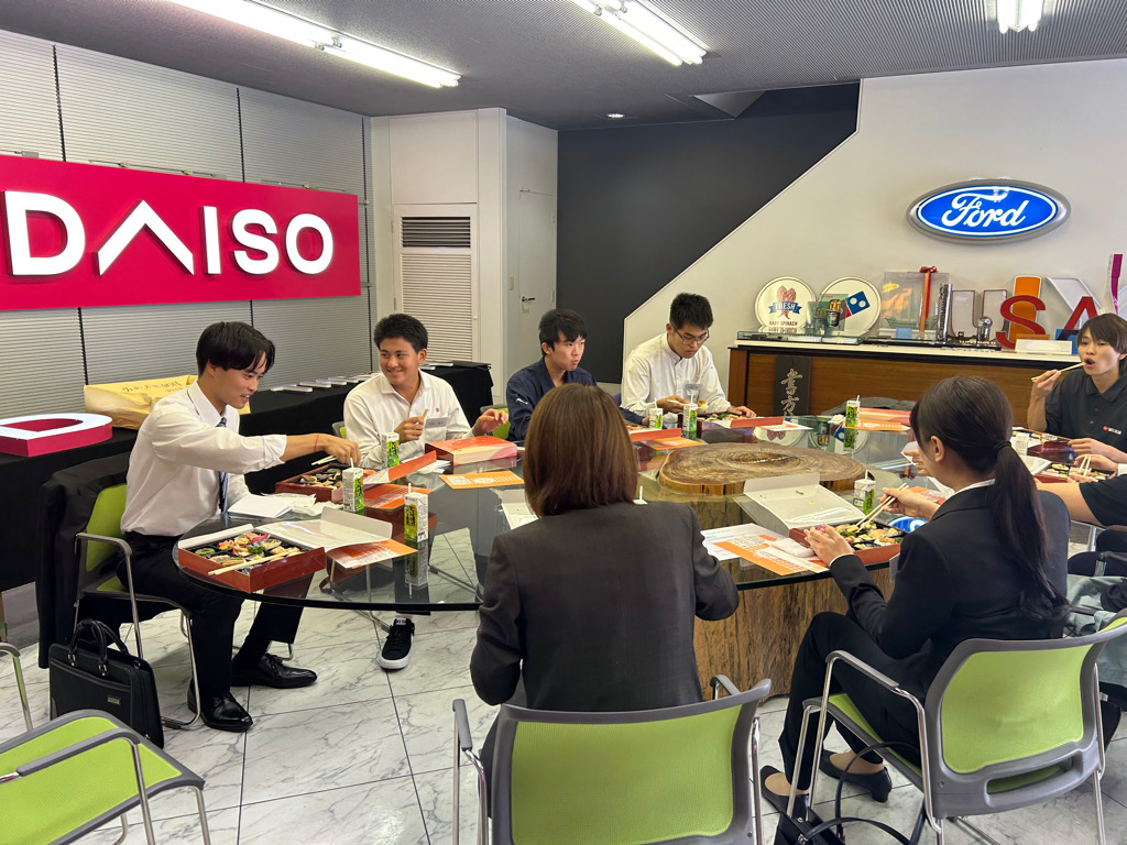 221001_内定式4.jpg img_naitei4.jpg