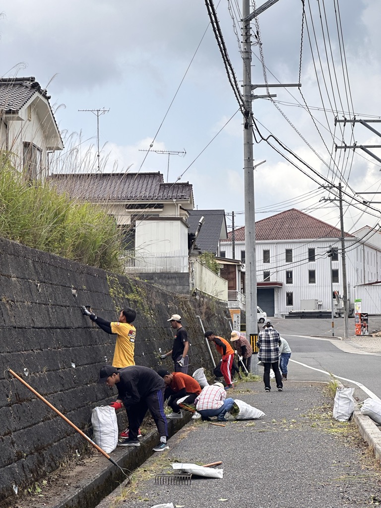 地域清掃活動2024_2 new2.jpg