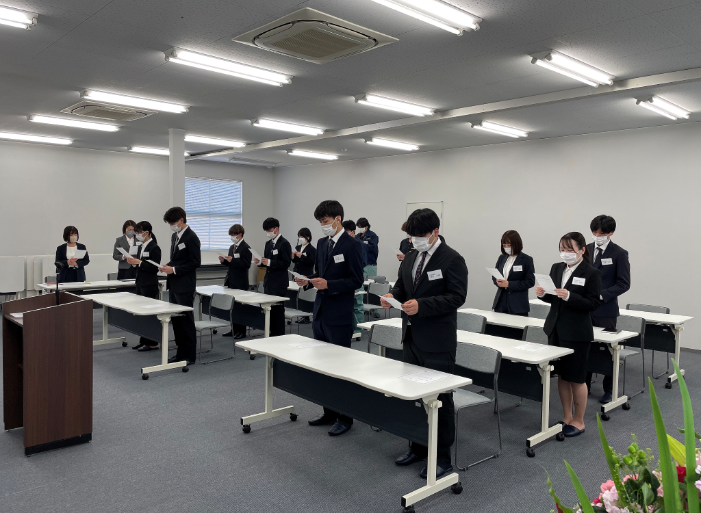 入社式4 p-90_4.png